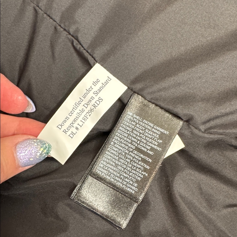 The North Face metallic gold Holladown jacket - Picture 11 of 13